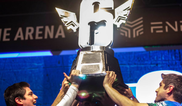 5 vitórias do ano para a XLG, plataforma de esportes eletrônicos do UOL