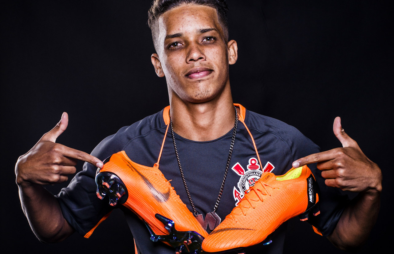 UOL AD_LAB Nike Mercurial Pedrinho